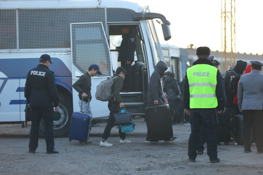 Найман орны 121 иргэнийг албадан гаргажээ