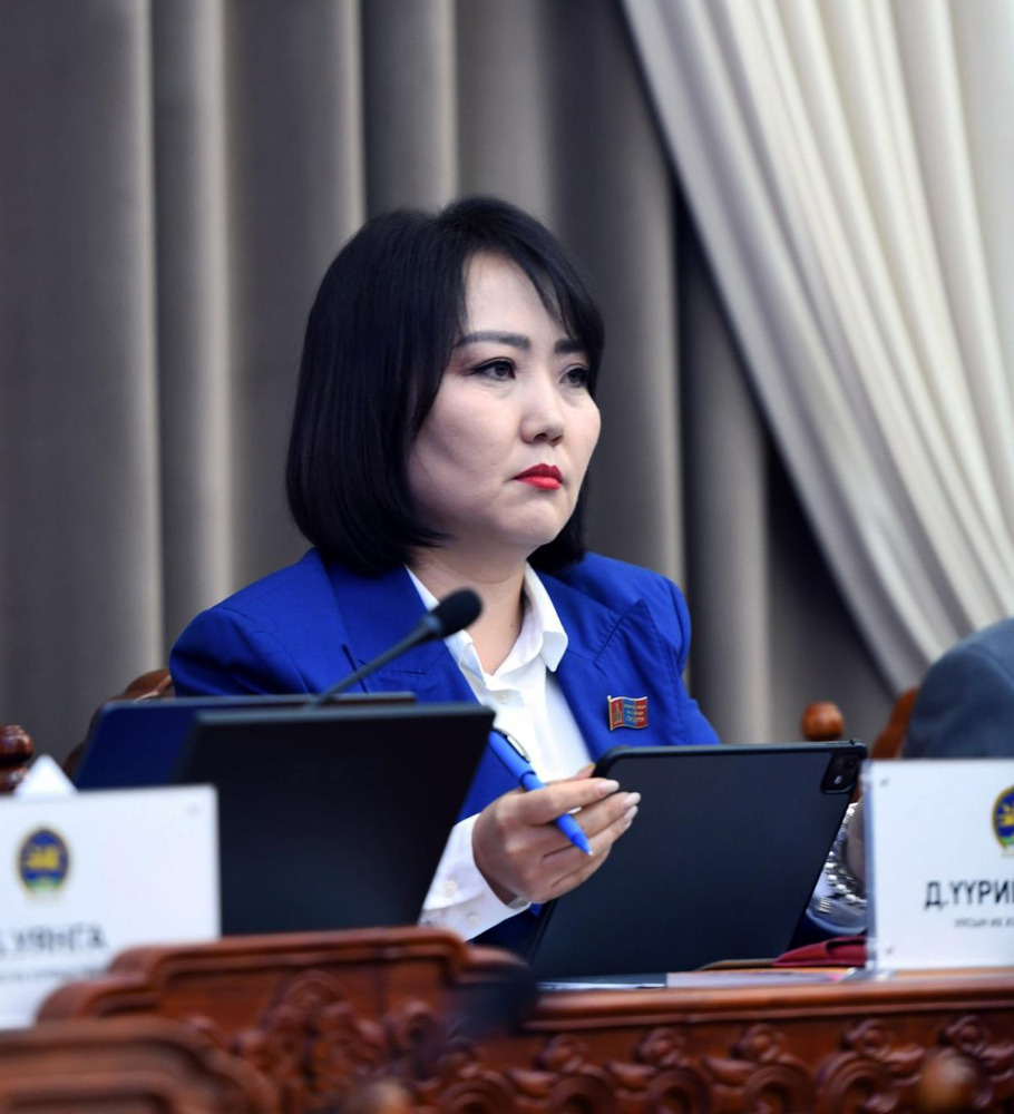 СДМЭХ-ны дараагийн Ерөнхийлөгчөөр Д.Үүрийнтуяа гишүүн тодорсноор улс төрд хөл тавингуутаа үдэлтийн дуугаа дуулуулах уу?