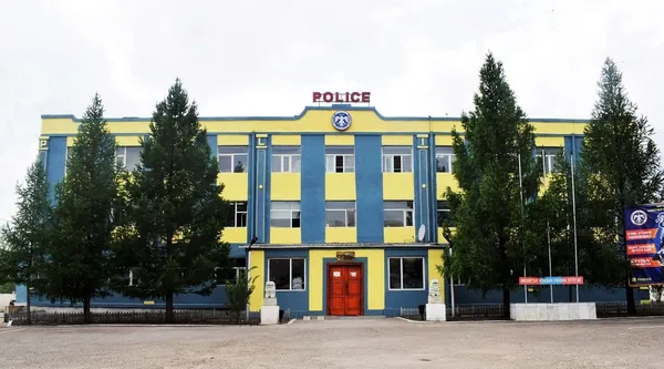 Хөвсгөлд согтуурсан үедээ эхнэрээ машинаар мөргөж гэмтээсэн хэрэг гарчээ