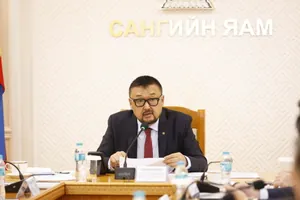 Хилийн боомтын үндэсний зөвлөл хуралдлаа.  Хуралдааныг Сангийн сайд, Хилийн боомтын  үндэсний зөвлөлийн дарга З.Мэндсайхан удирдаж,  нийт 11 асуудал хэлэлцлээ